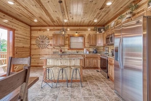 Fridge, microwave, oven, stovetop - 2 side-by-side cabins, 2 Private Pools, 2 Home Theaters, Family Friendly (Sevierville)