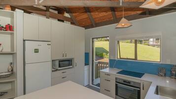 Fridge, microwave, dishwasher, toaster