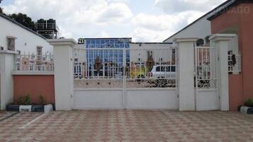 Habitación, 1 habitación, con acceso para personas discapacitadas, para fumadores | Áreas de la propiedad