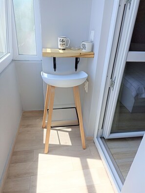 Apartment, 3 Bedrooms, Balcony, City View | Dining