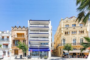 Apartment, 2 Bedrooms, Ocean View | Exterior - Newly Renovated Beachfront Apartment Ideally Located in Penelope (Sitges)