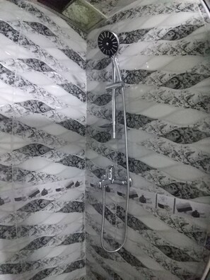 Bathroom shower - Studio S1, 1 Bedroom (Fes)