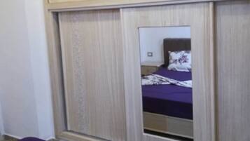 Apartment, 2 Bedrooms, Smoking, Balcony | 3 bedrooms