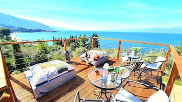 Apartment, 1 Bedroom, Balcony, City View | Property grounds