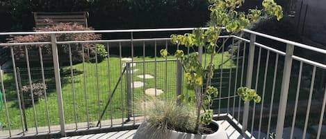 Apartamento, 1 quarto, sacada, vista para o jardim | Jardim