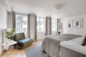 Apartment, 2 Bedrooms, Balcony, City View