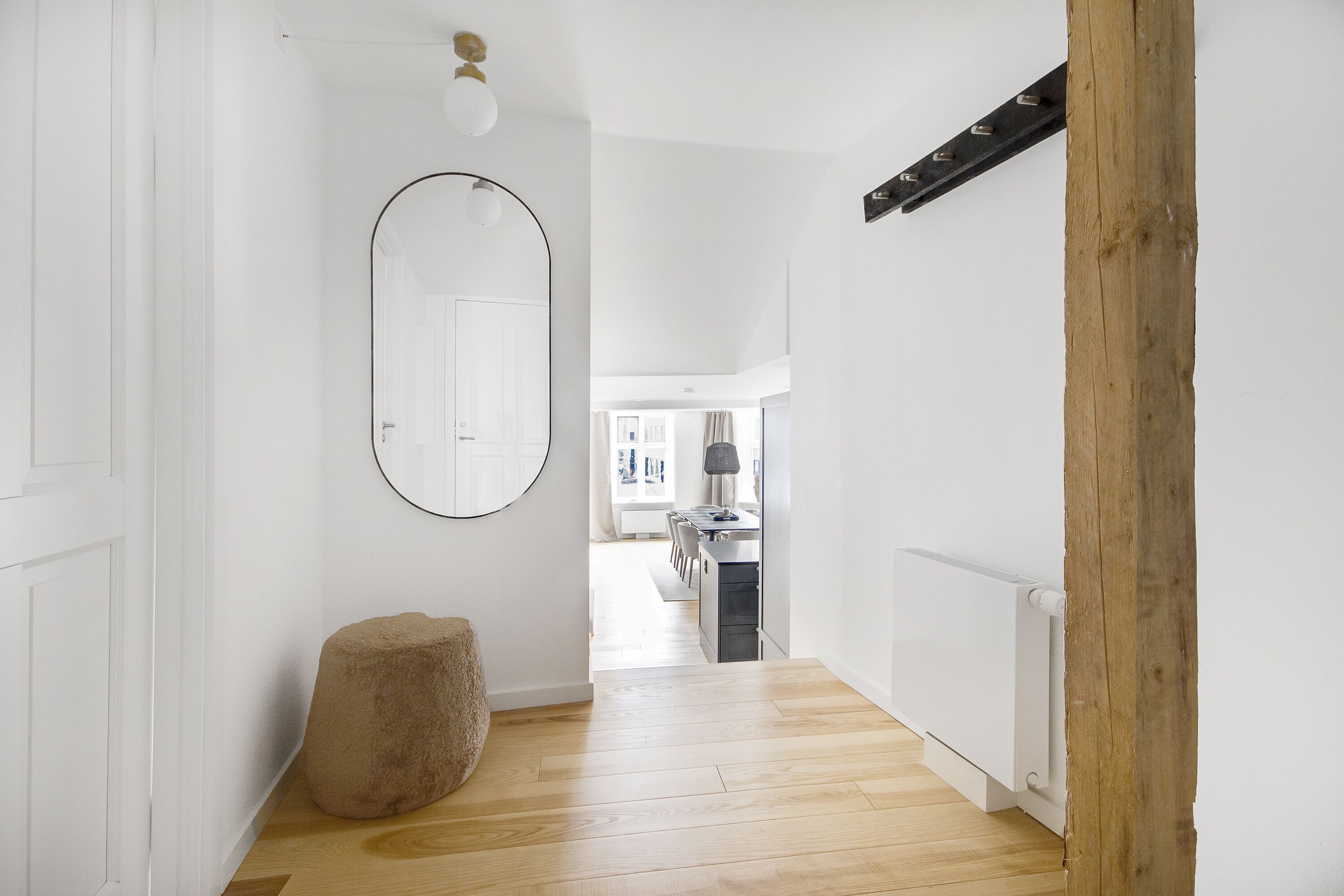 Apartamento, 3 habitaciones, balcón, vistas a la ciudad | Pasillo