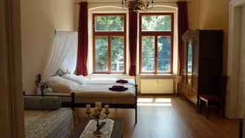 2 Schlafzimmer, Reisekinderbett, WLAN, Bettwäsche