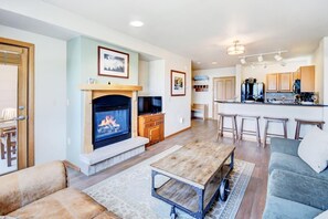 Smart TV, fireplace, video games, Hulu