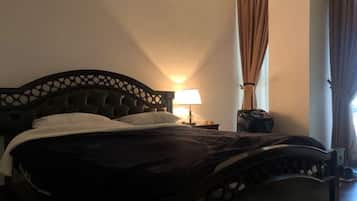 2 bedrooms, internet, bed sheets