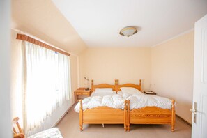 4 bedrooms, WiFi