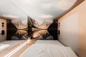 Laptop workspace, iron/ironing board, free WiFi, bed sheets
