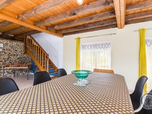 Dining - Country house with fireplace and terrace in Saint-James (Saint-James)