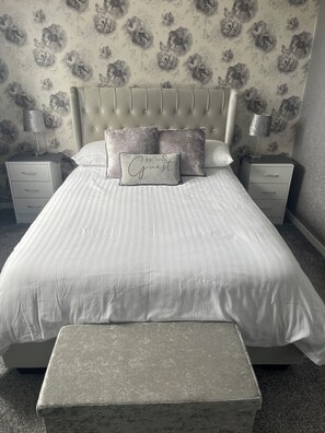 2 多间卧室、熨斗/熨衣板、旅行婴儿床、免费 WiFi