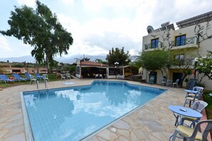 Outdoor pool - Mylos Apts (Hersonissos)