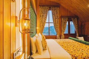 Gondola View Suite With Complimentary Unlimited Gondola Rides | Free WiFi, bed sheets - Skyview by Empyrean (Udhampur)
