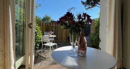 1-bed Sunny Studio Apartment in Tregony, Truro
