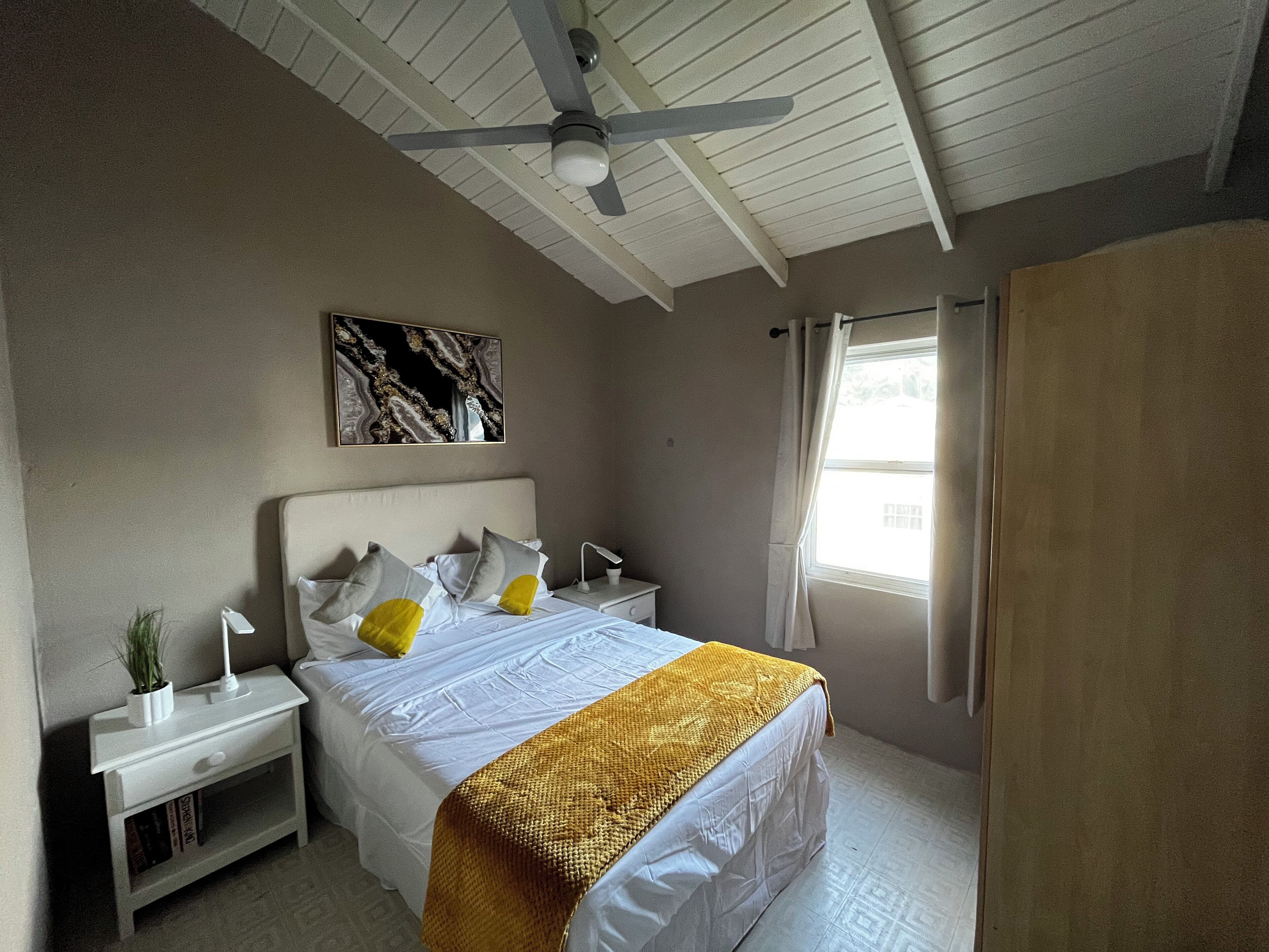 3 camere, ferro/asse da stiro, Wi-Fi gratuito, lenzuola