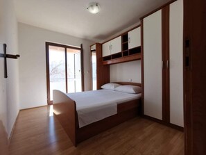 Junior Apartment, 1 Bedroom, Terrace, Courtyard View | 1 bedroom, individually decorated, individually furnished - Apartments 4 You (Novalja)
