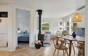 Interior - 2 bedroom awesome home in Kerteminde (Kerteminde)