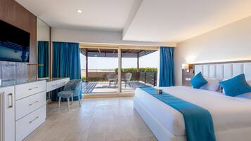 Míníbar, öryggishólf í herbergi, straujárn/strauborð, rúmföt