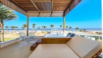 迷你吧、客房内保险箱、熨斗/熨板、床单