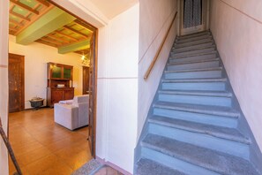 Family Apartment, Multiple Bedrooms, 2 Bathrooms, Mountainside (Mezzegra Le ERE) | Interior - Mezzegra Le ERE (Tremezzina)