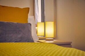 House | 1 bedroom, iron/ironing board, free WiFi, bed sheets