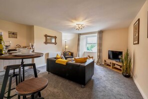 House | Living area | Flat-screen TV