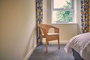 House | 2 bedrooms, iron/ironing board, free WiFi, bed sheets