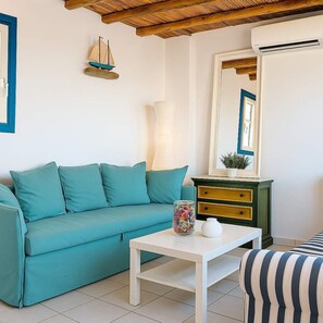 TV, offices - Paros Seaview Nest - Cozy Summer Getaway (Drios)