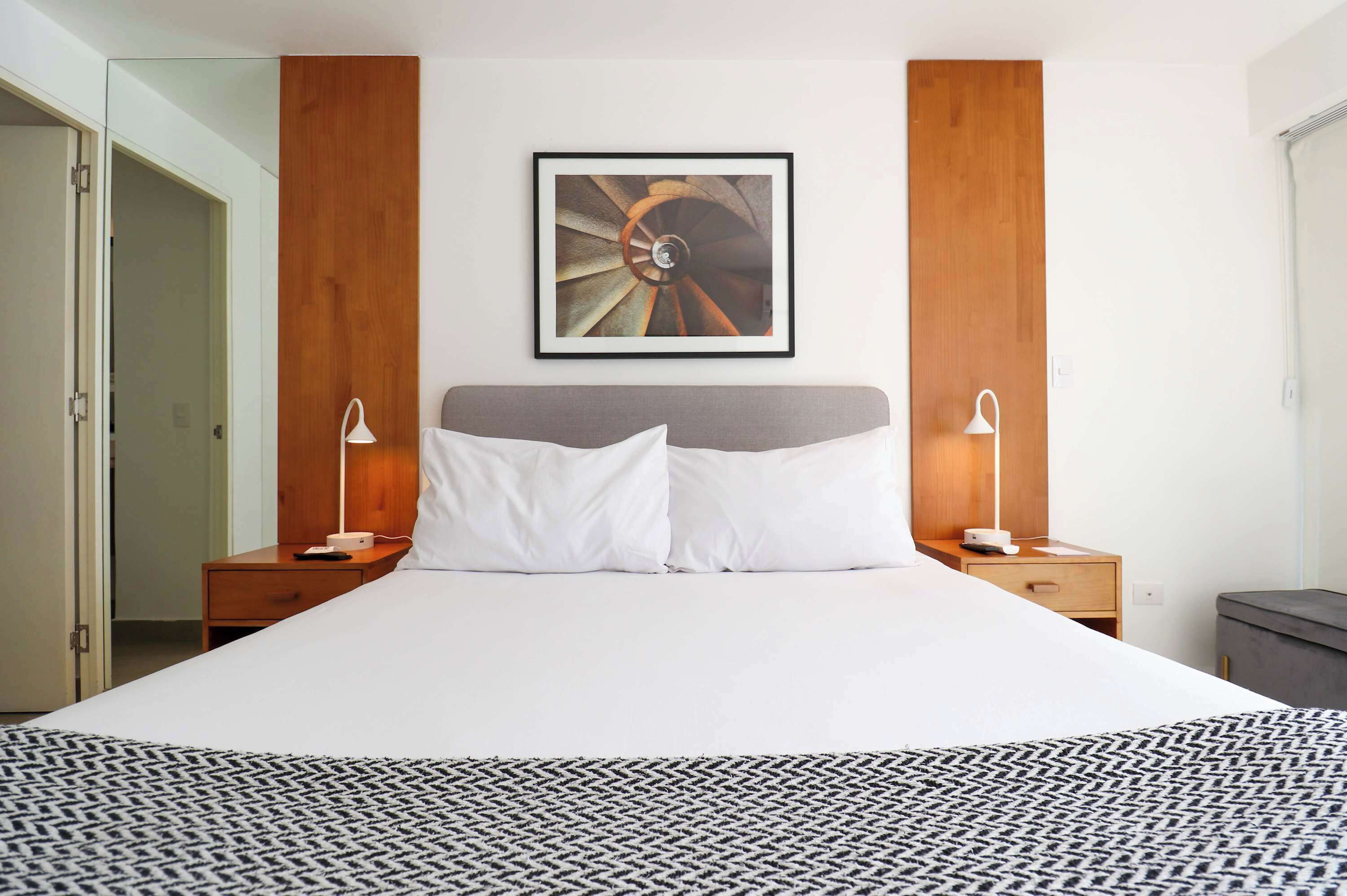 1 habitación, tabla de planchar con plancha, wifi y ropa de cama 