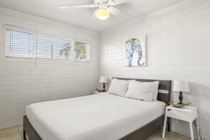 1 bedroom, desk, iron/ironing board, free WiFi