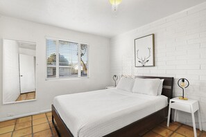 2 bedrooms, desk, iron/ironing board, free WiFi