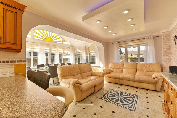 House | Living area | Flat-screen TV - Little Garth (Alnwick)