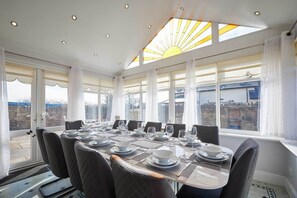 House | In-room dining - Little Garth (Alnwick)