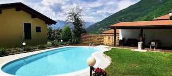 BLUE HOUSE 3 by Design Studio