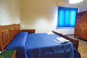 5 Schlafzimmer, Bügeleisen/Bügelbrett, kostenloses WLAN, Bettwäsche