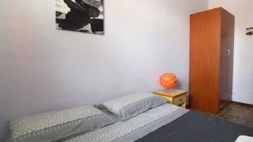 5 camere, ferro/asse da stiro, Wi-Fi gratuito, lenzuola