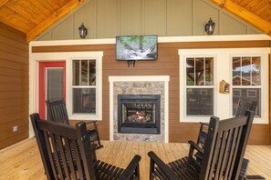 House, Multiple Beds, Hot Tub | Interior - Altitude Adjustment (Gatlinburg)