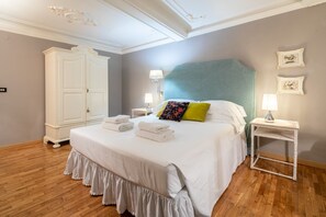 Leilighet – romantic, 1 soverom | 1 soverom, sengetøy av topp kvalitet, dundyner og individuelt dekorert