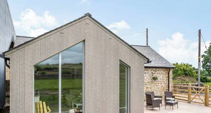 UK34189 - The Shippon