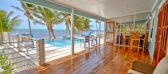 Private Beachfront Home-4 BR/4 BA-Infinity Pool-Personal Chef-Pier-Boat-Captain