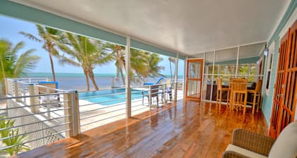 Private Beachfront Home-4 BR/4 BA-Infinity Pool-Personal Chef-Pier-Boat-Captain