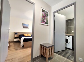 3 chambres, fer et planche à repasser, lit parapluie, Wi-Fi gratuit