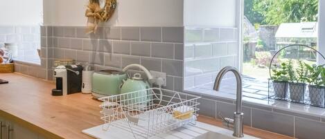 Dishwasher, highchair