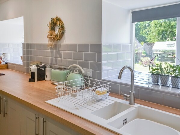 Dishwasher, highchair