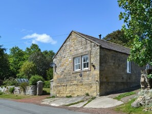 Exterior - 2 bedroom accommodation in Rothbury (Rothbury)