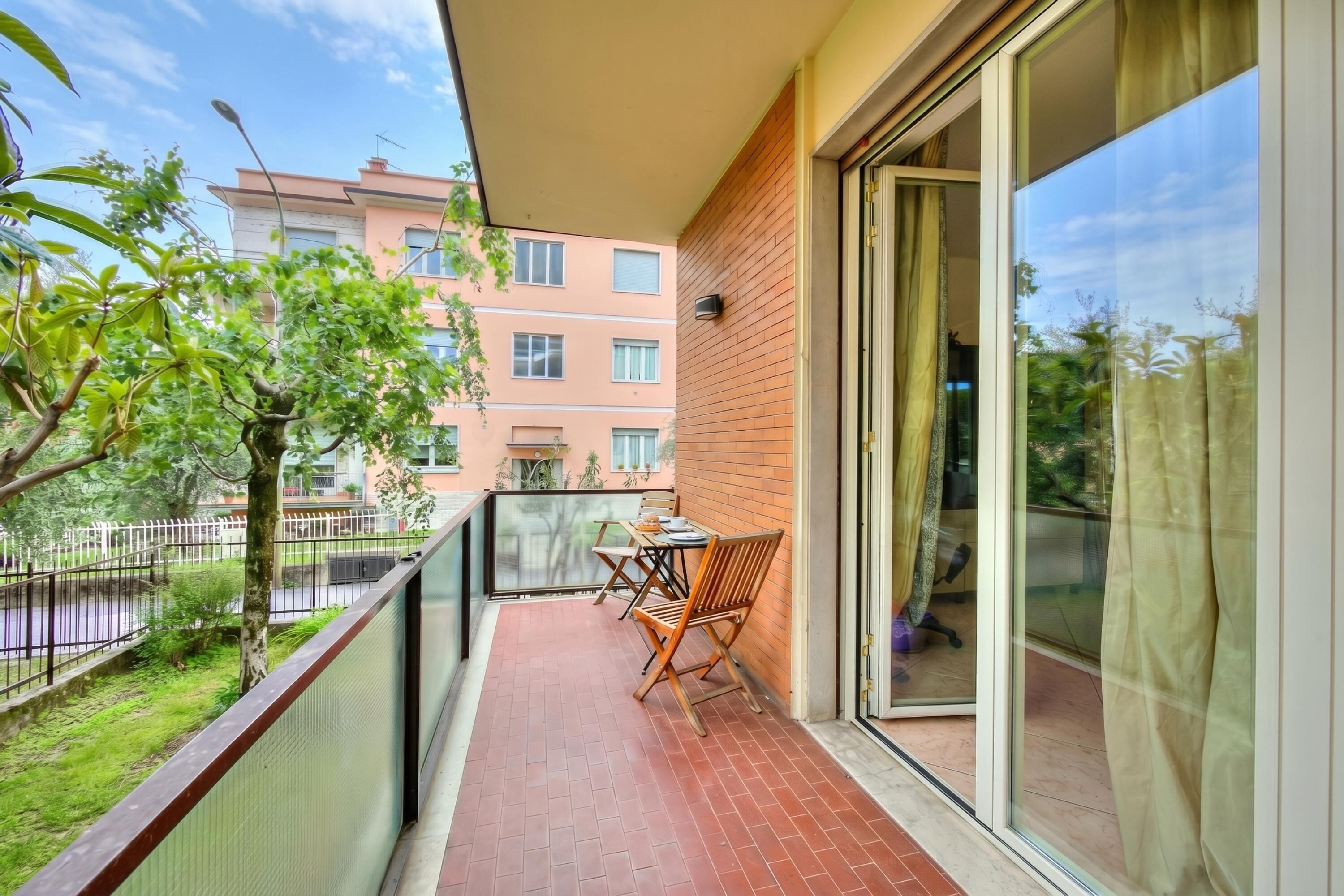 Family Apartment, 2 Bedrooms, Balcony (Silvy Apt Salò | Charming & Near) | Balcony