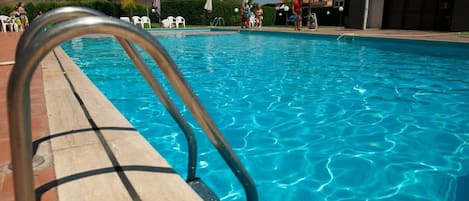 Utomhuspool